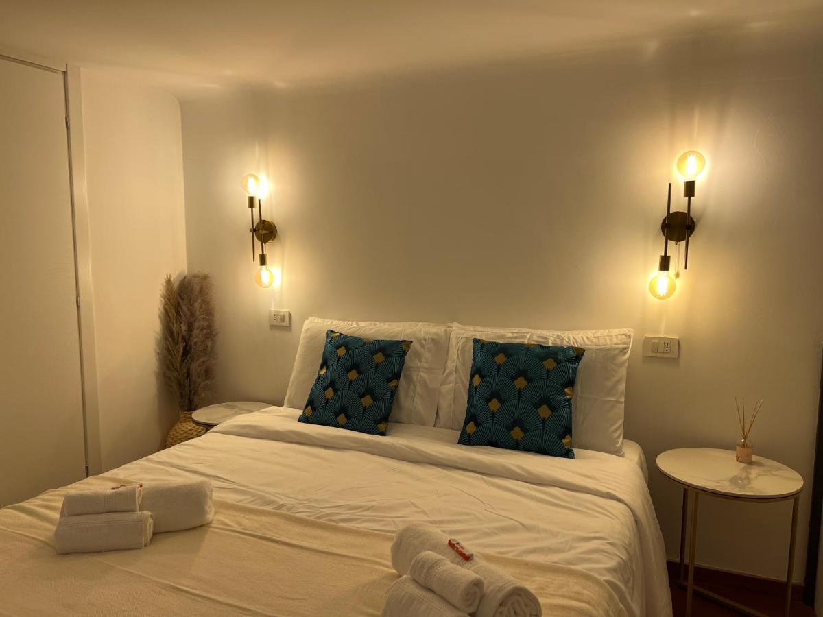 Regina Milano In Porta Romana 2 - Sky Tv, Wifi E Breakfast Box Apartment Exterior photo