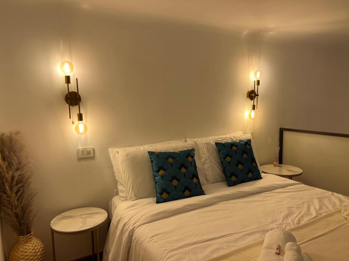 Regina Milano In Porta Romana 2 - Sky Tv, Wifi E Breakfast Box Apartment Exterior photo