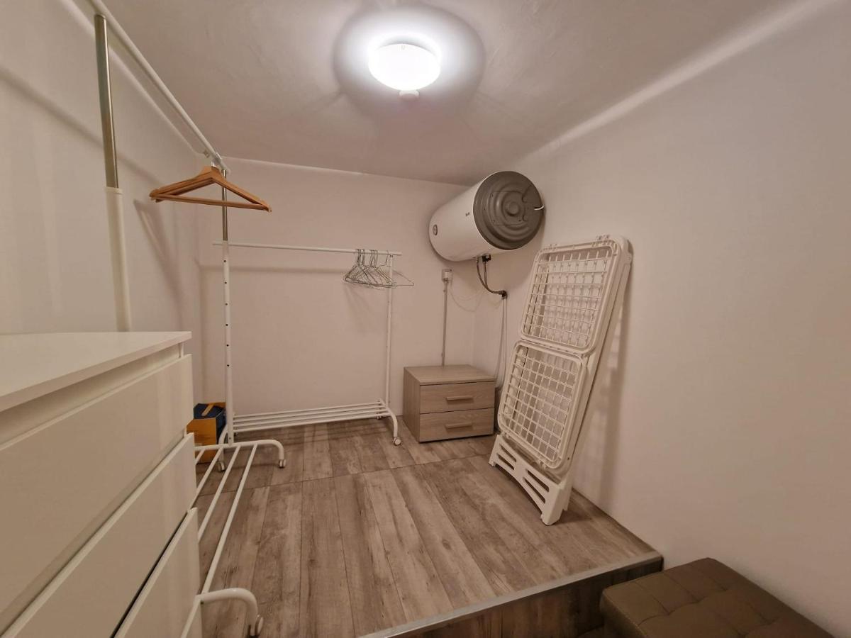 Regina Milano In Porta Romana 2 - Sky Tv, Wifi E Breakfast Box Apartment Exterior photo