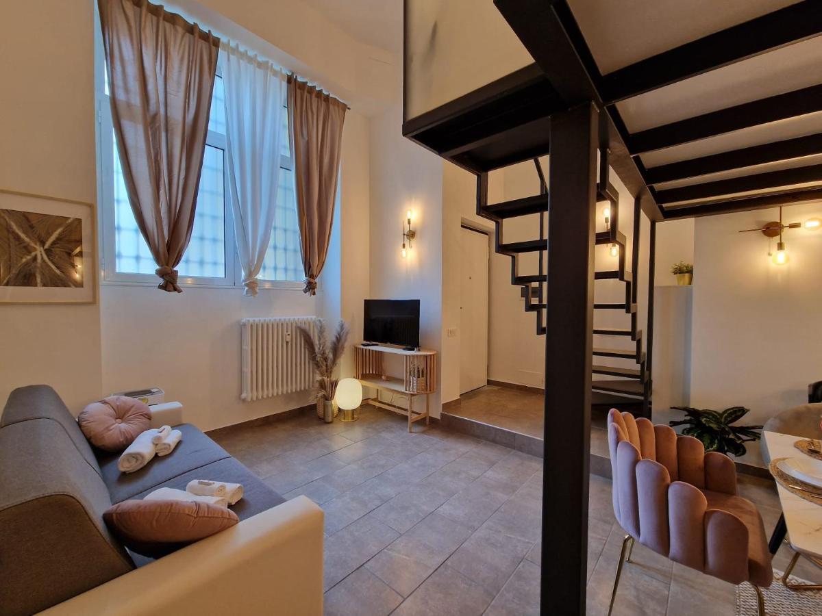 Regina Milano In Porta Romana 2 - Sky Tv, Wifi E Breakfast Box Apartment Exterior photo