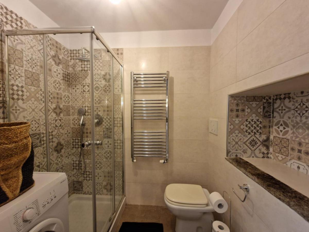Regina Milano In Porta Romana 2 - Sky Tv, Wifi E Breakfast Box Apartment Exterior photo