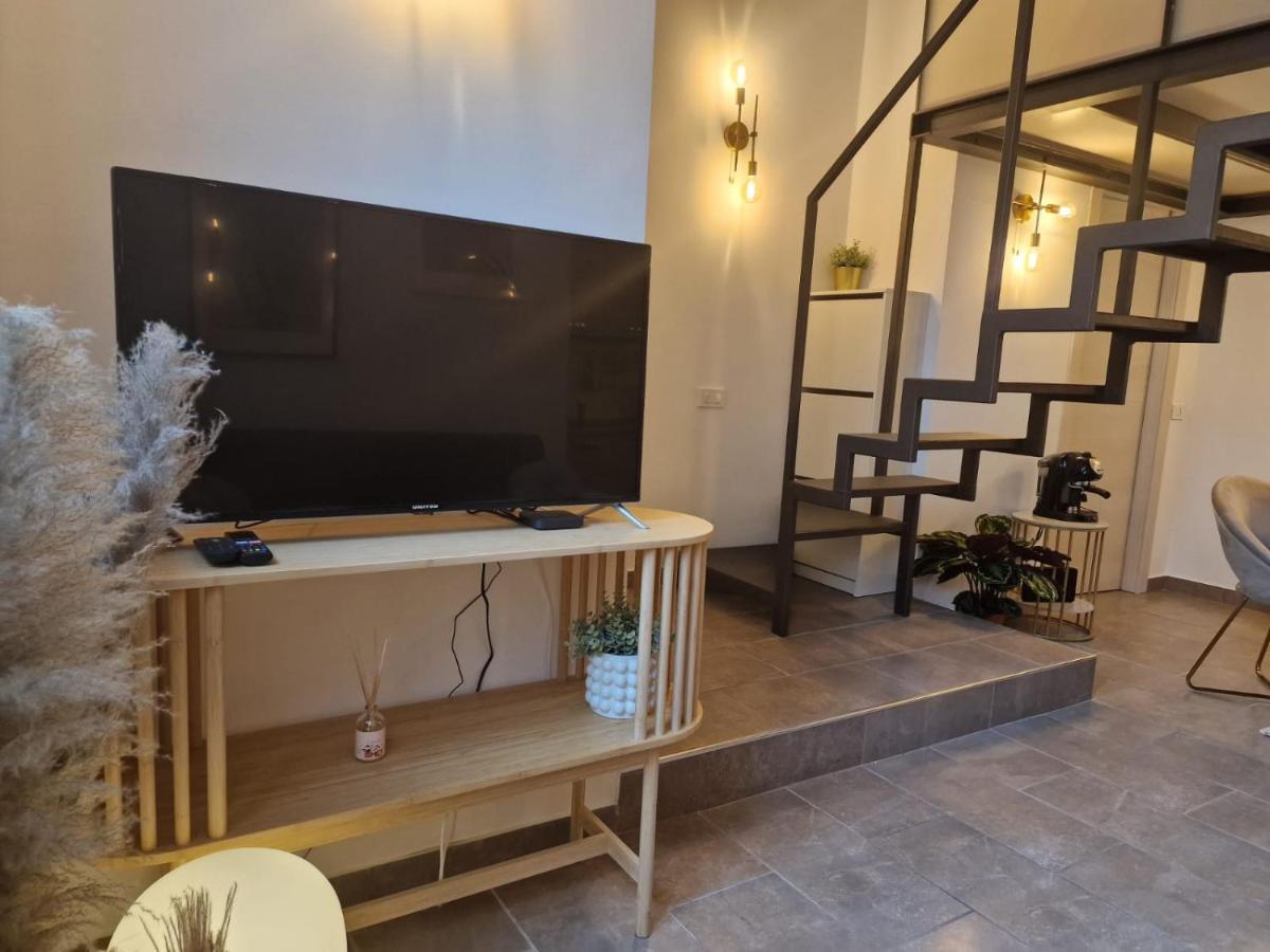 Regina Milano In Porta Romana 2 - Sky Tv, Wifi E Breakfast Box Apartment Exterior photo
