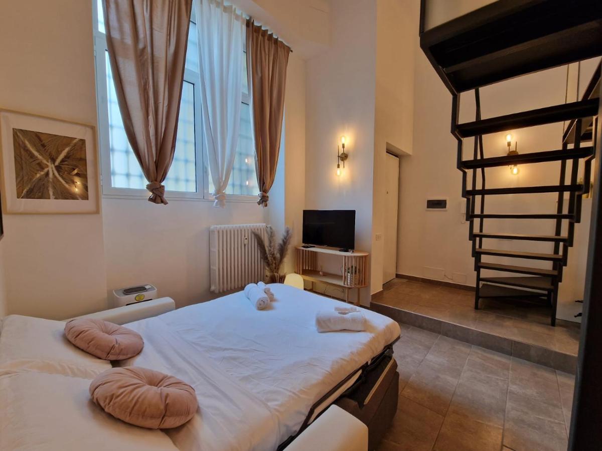 Regina Milano In Porta Romana 2 - Sky Tv, Wifi E Breakfast Box Apartment Exterior photo